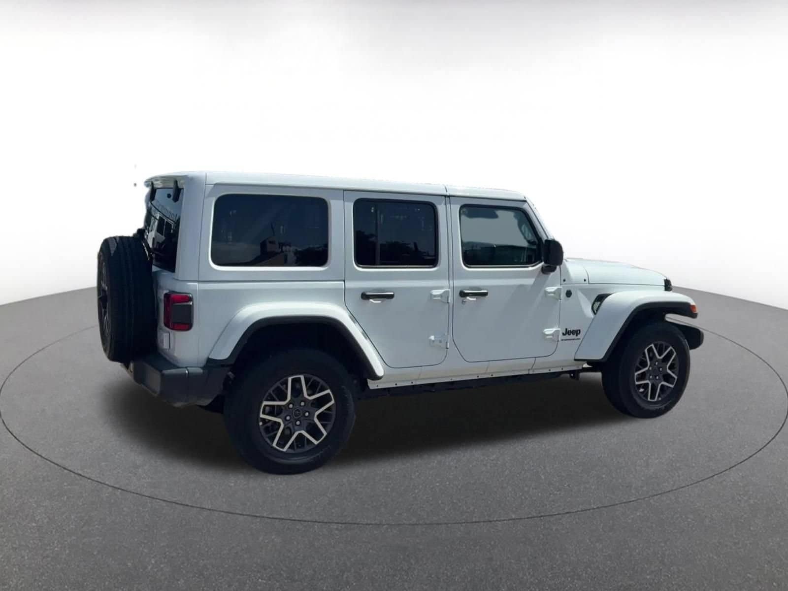 Thumbnail: 2025 Jeep Wrangler - 14
