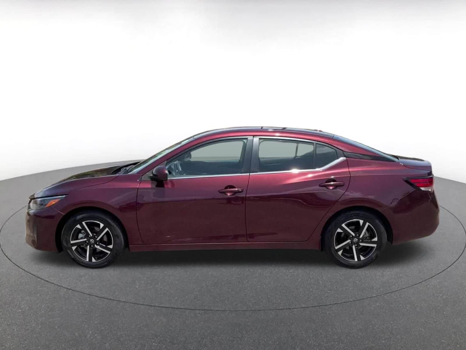 Thumbnail: 2025 Nissan Sentra - 8