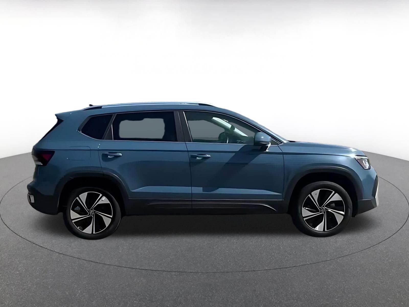 Thumbnail: 2026 Volkswagen Taos - 15