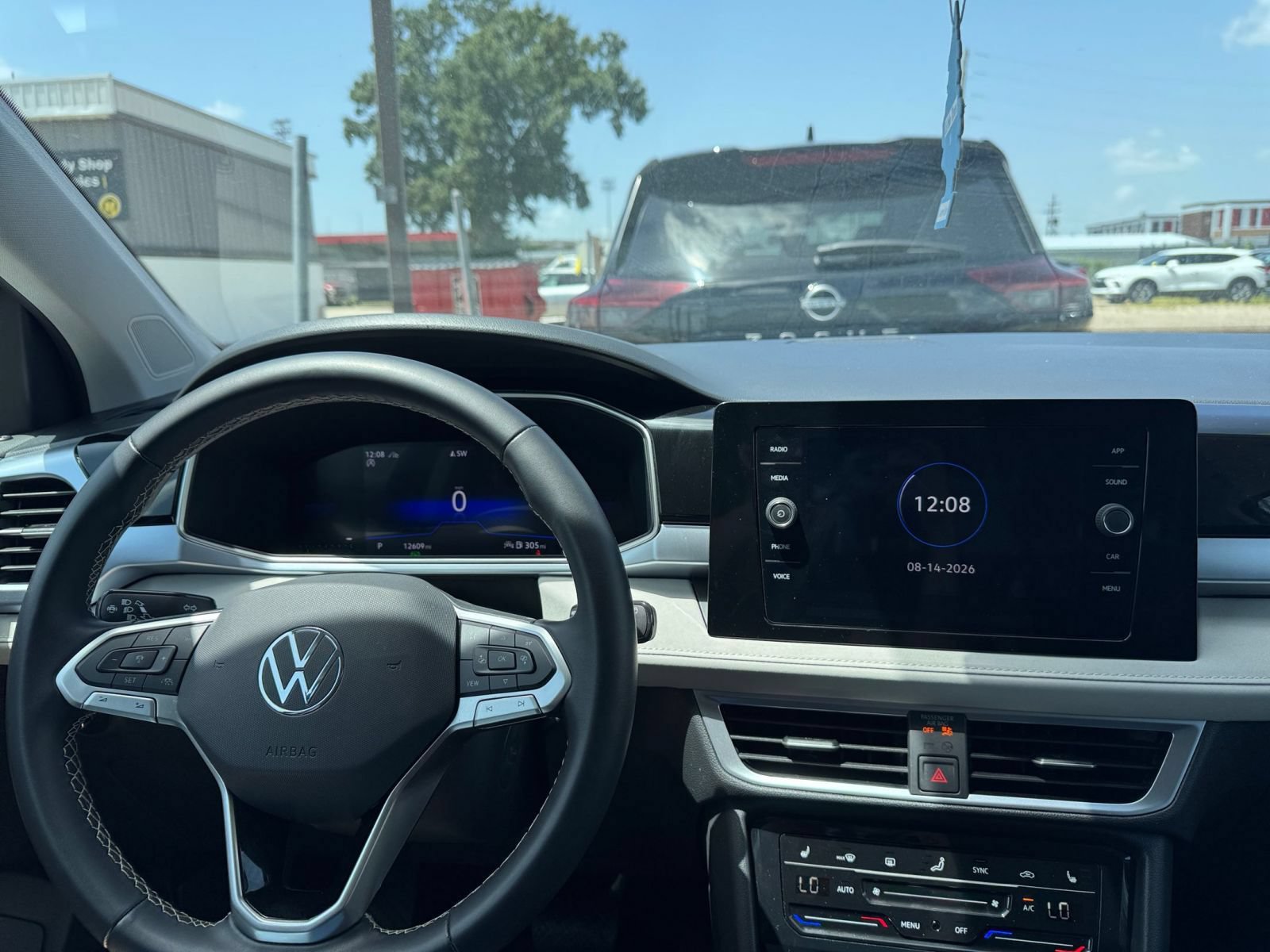 Thumbnail: 2026 Volkswagen Taos - 32