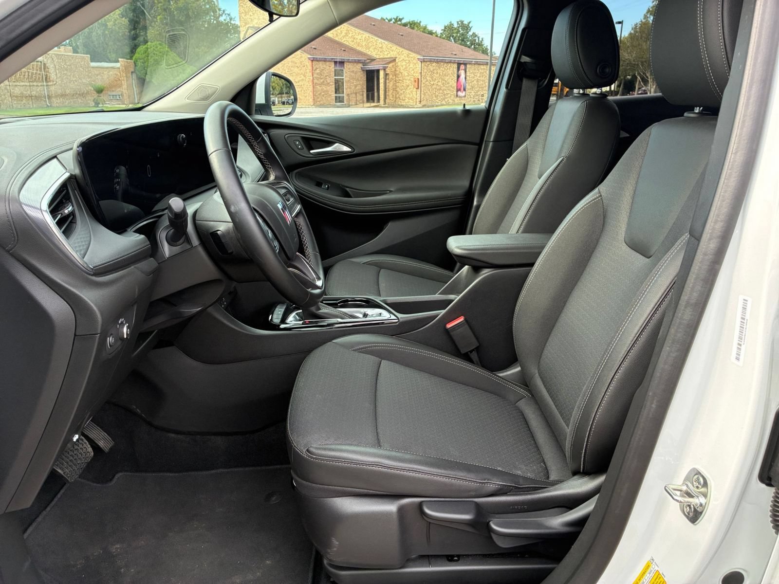 Thumbnail: 2026 Buick Encore GX - 25