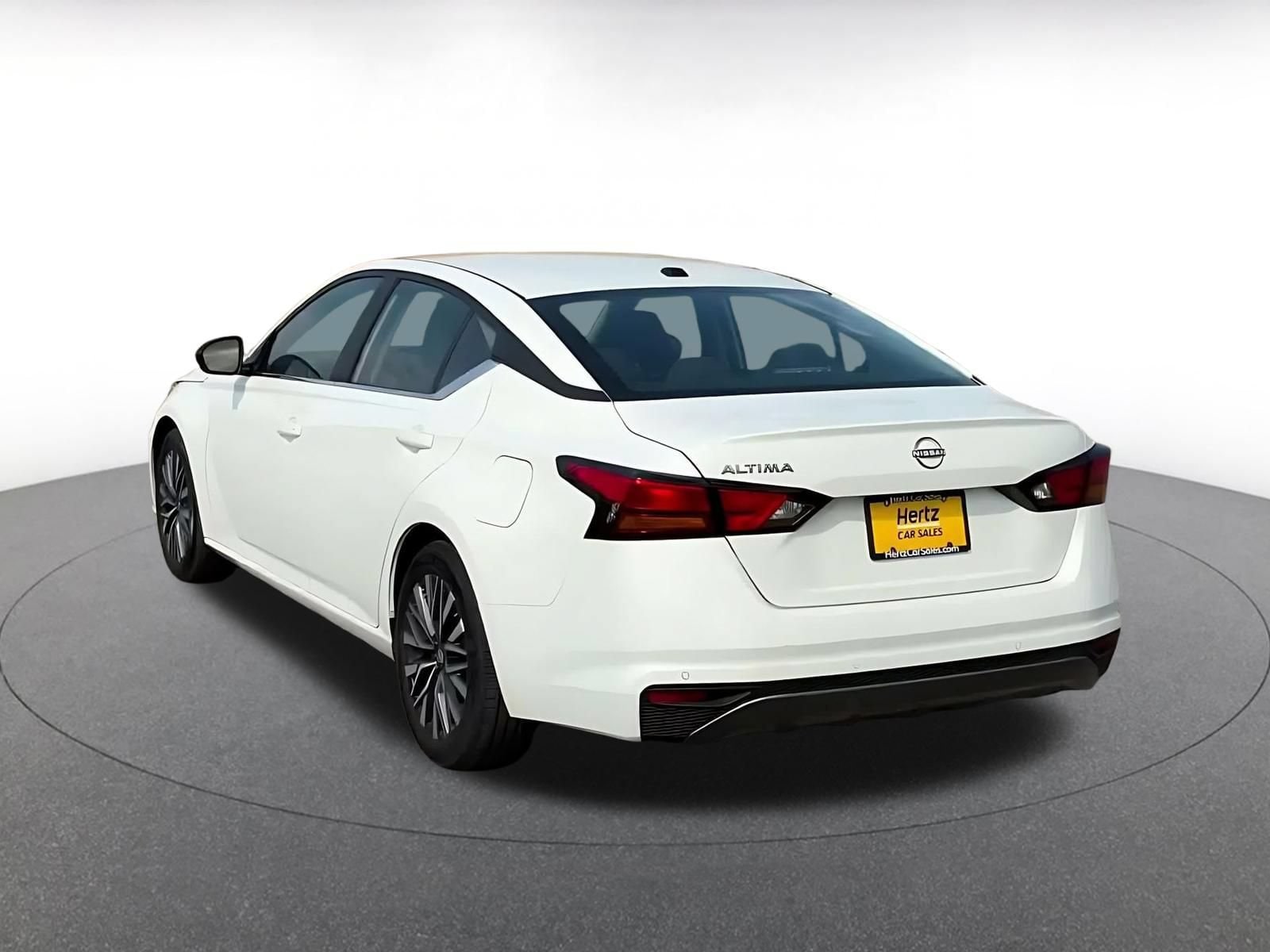 Thumbnail: 2026 Nissan Altima - 10