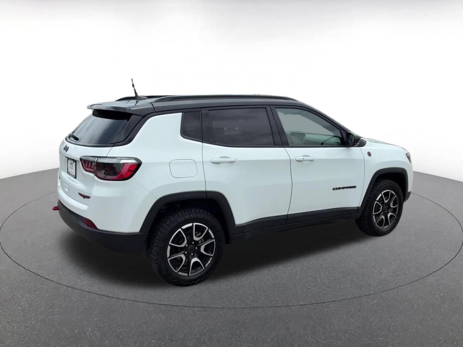 Thumbnail: 2025 Jeep Compass - 14