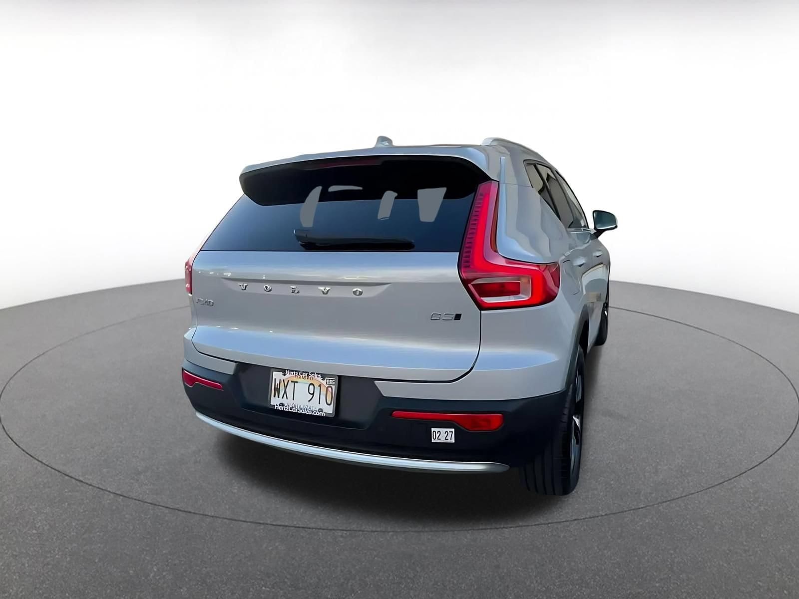 Thumbnail: 2024 Volvo XC40 - 13