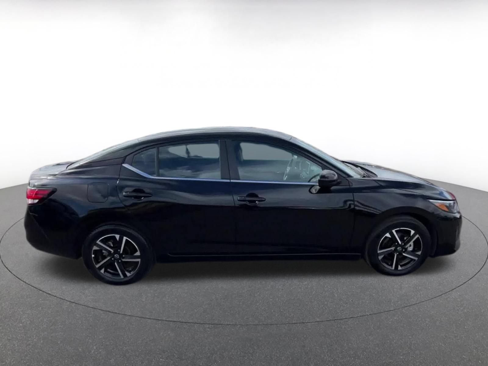 Thumbnail: 2025 Nissan Sentra - 15