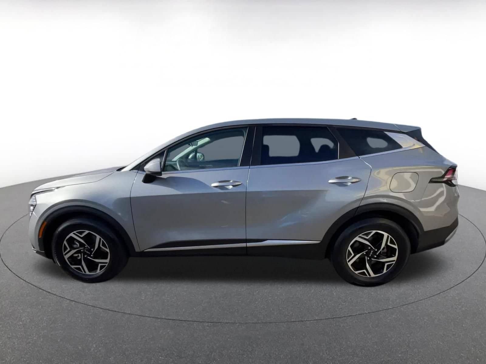 Thumbnail: 2025 Kia Sportage - 8