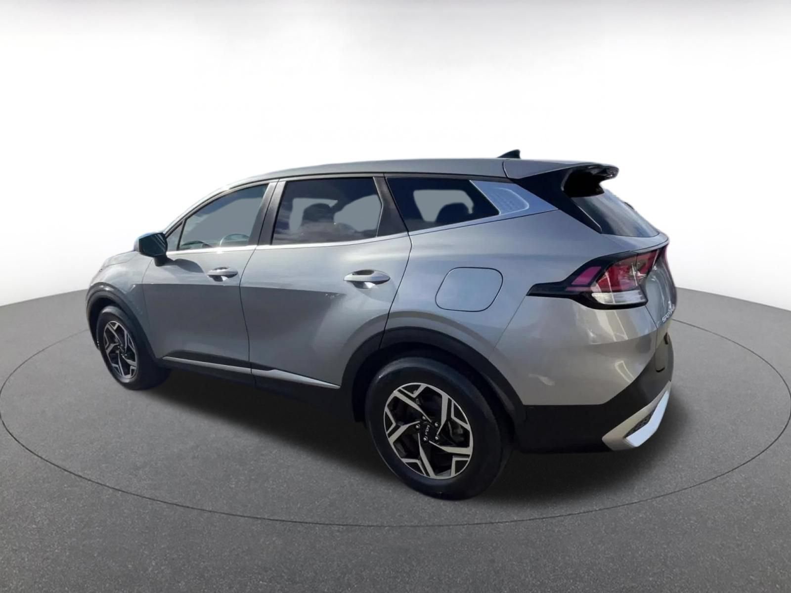 Thumbnail: 2025 Kia Sportage - 9