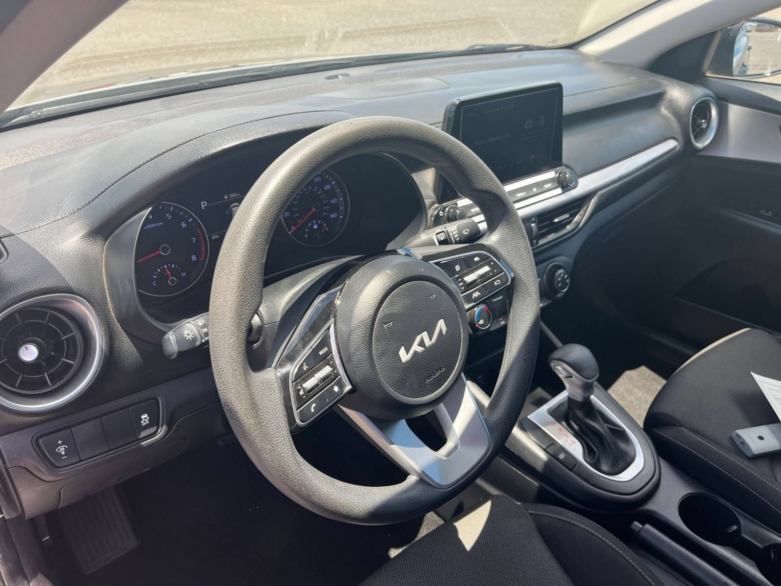 Thumbnail: 2024 Kia Forte - 28