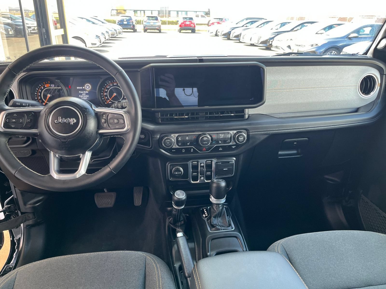 Thumbnail: 2025 Jeep Wrangler - 31
