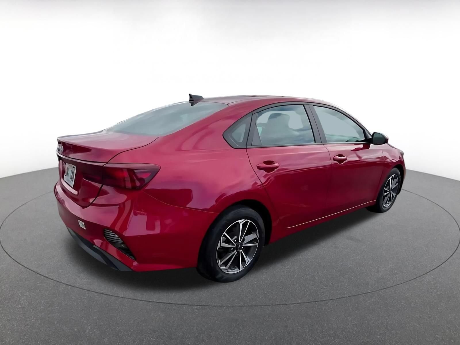 Thumbnail: 2024 Kia Forte - 14