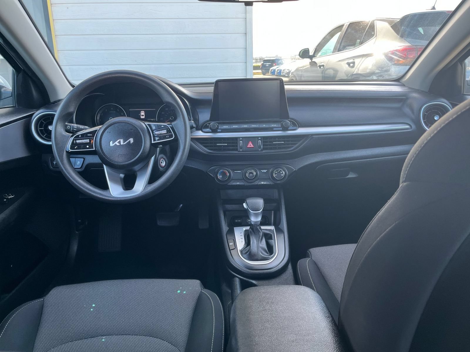 Thumbnail: 2024 Kia Forte - 30