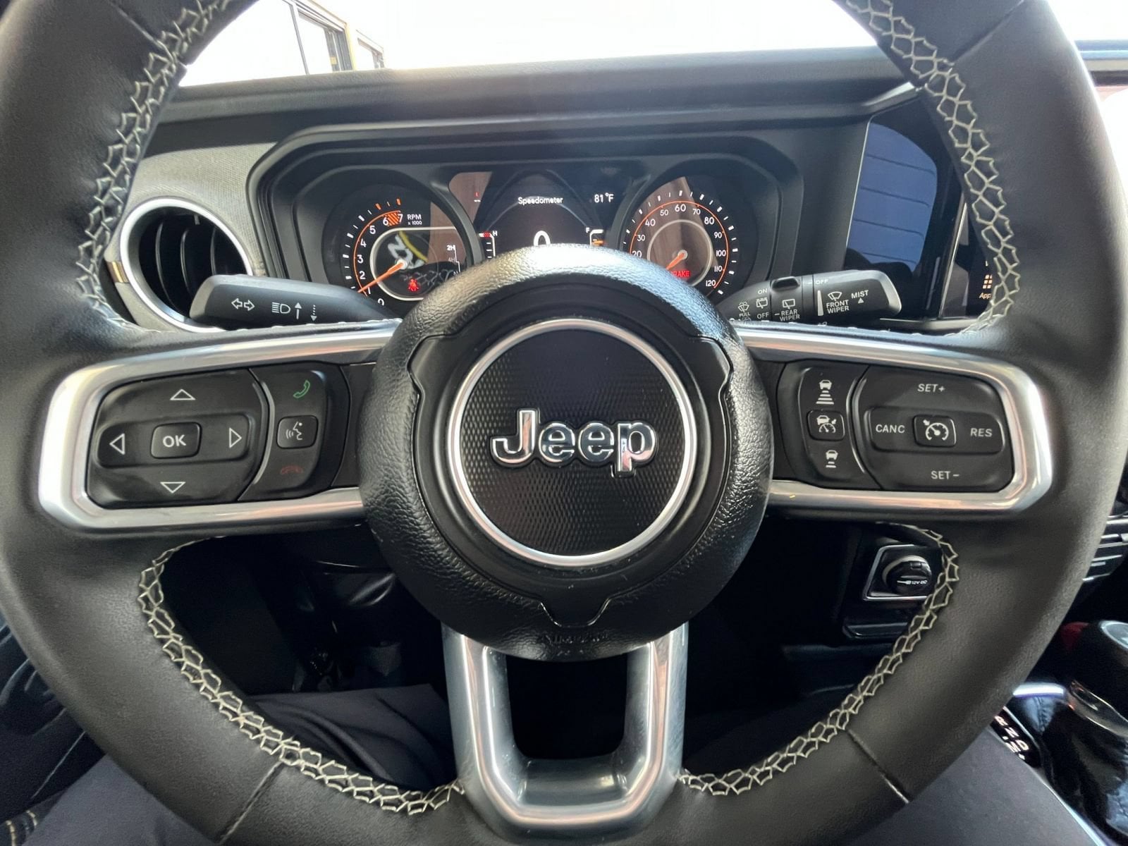 Thumbnail: 2025 Jeep Wrangler - 26