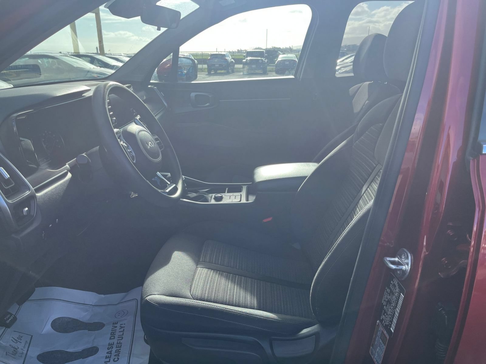 Thumbnail: 2023 Kia Sorento - 25