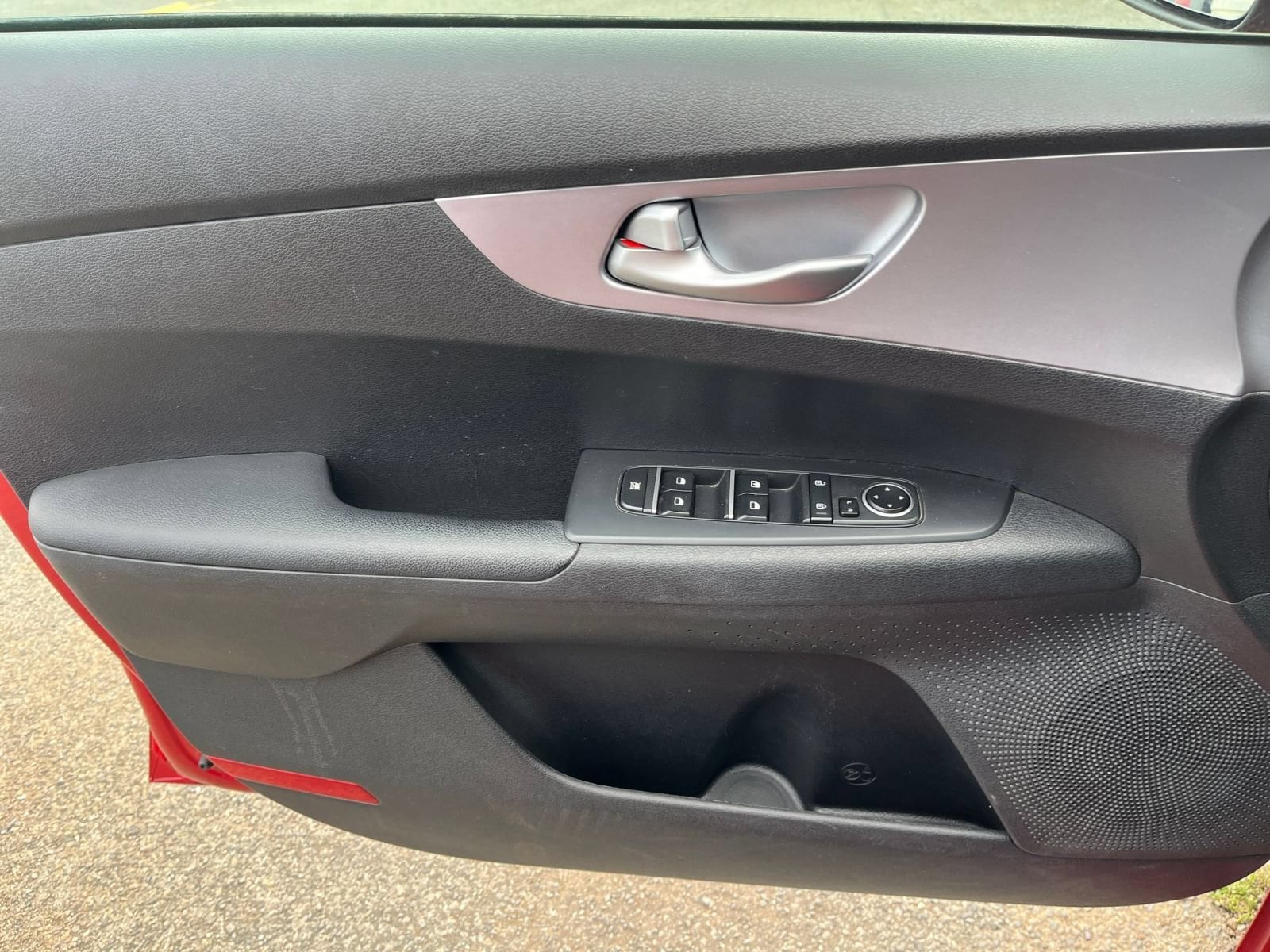Thumbnail: 2024 Kia Forte - 18