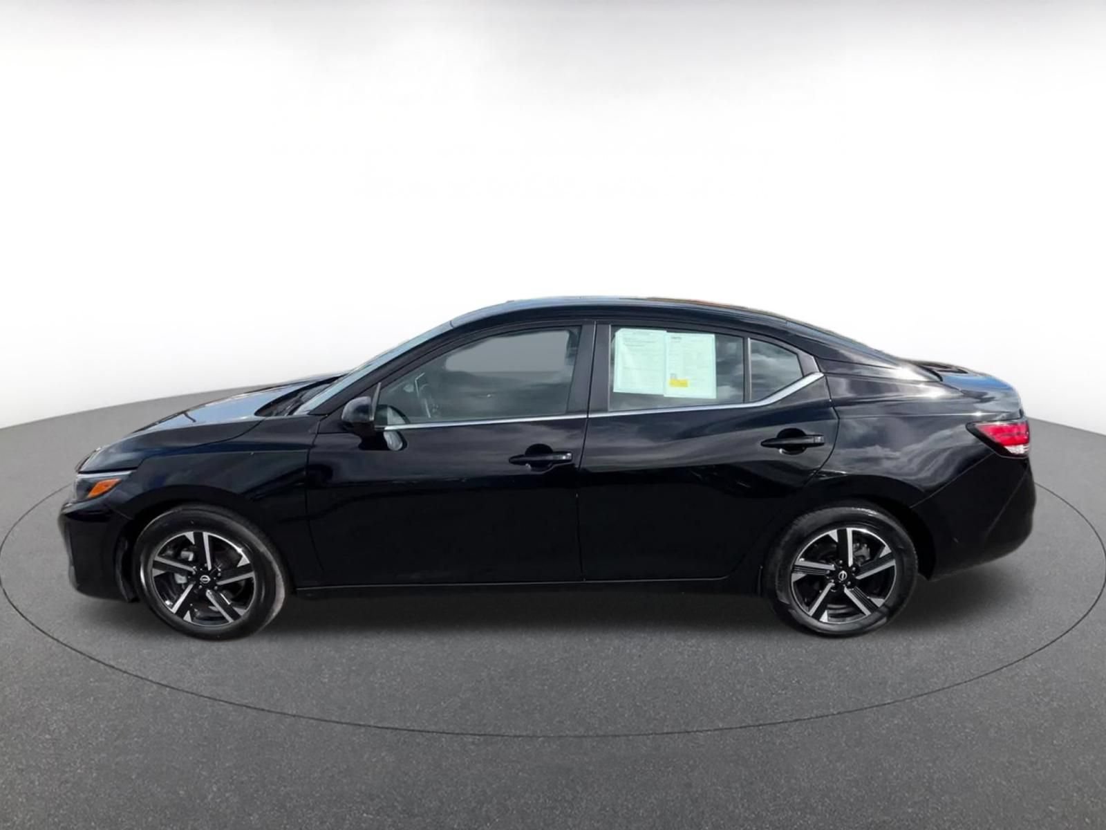 Thumbnail: 2025 Nissan Sentra - 8
