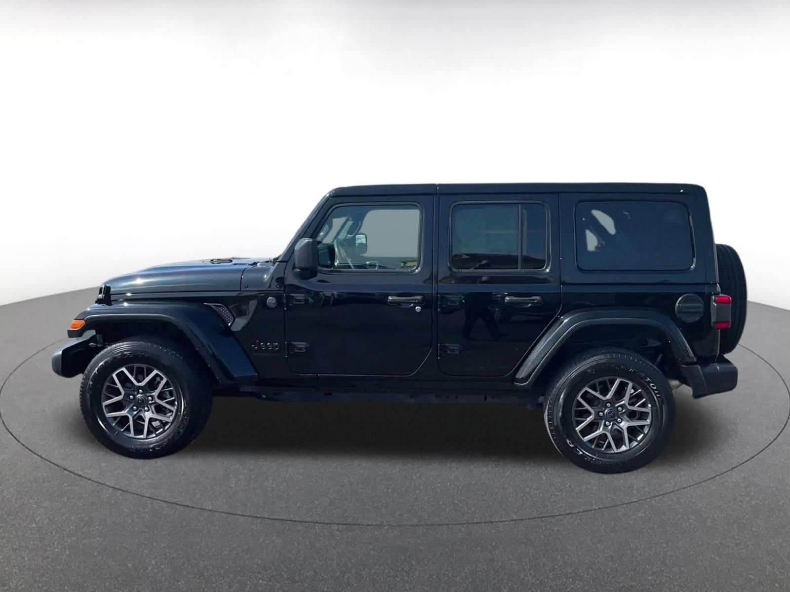 Thumbnail: 2025 Jeep Wrangler - 8