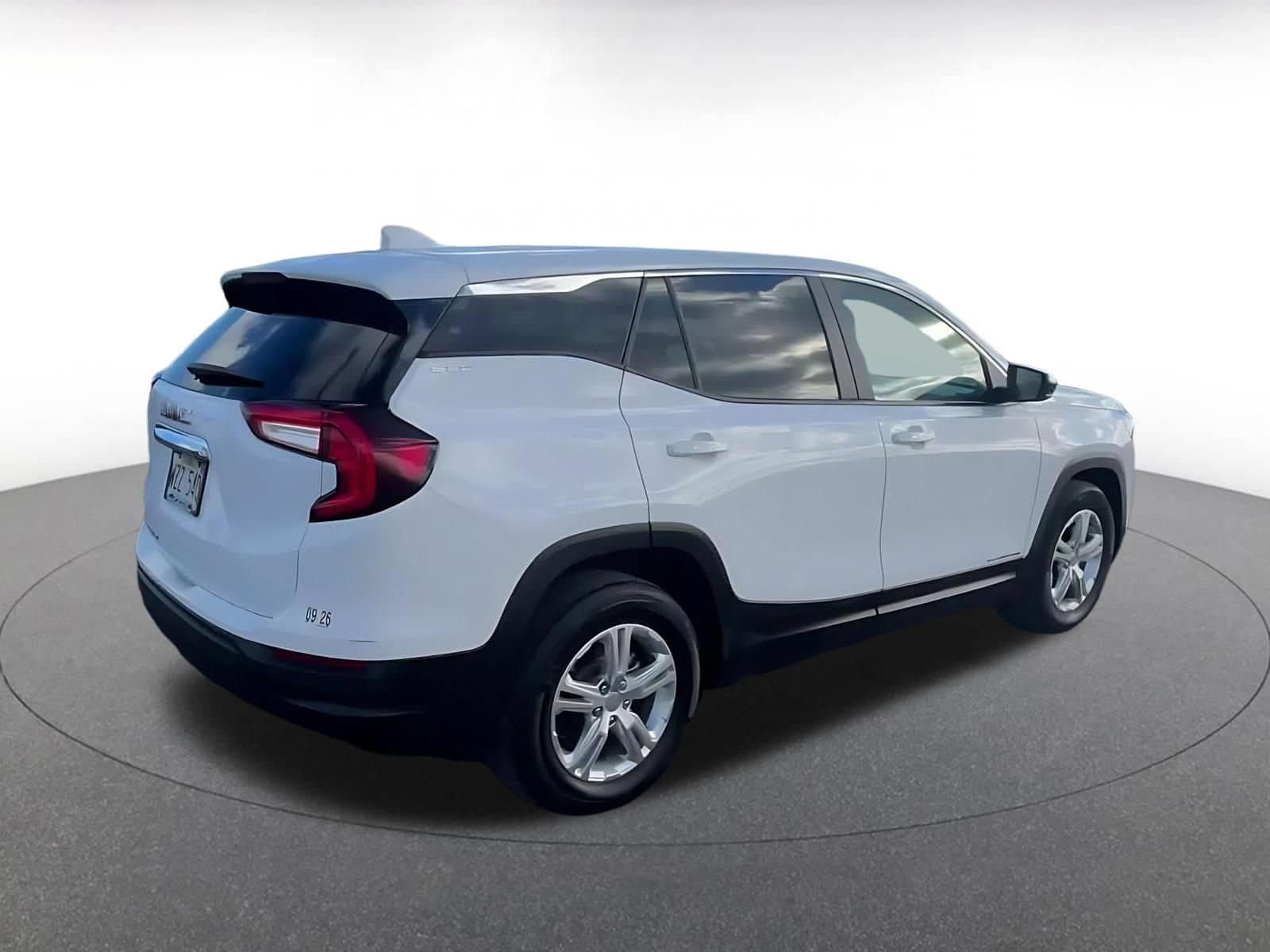 Thumbnail: 2024 GMC Terrain - 14