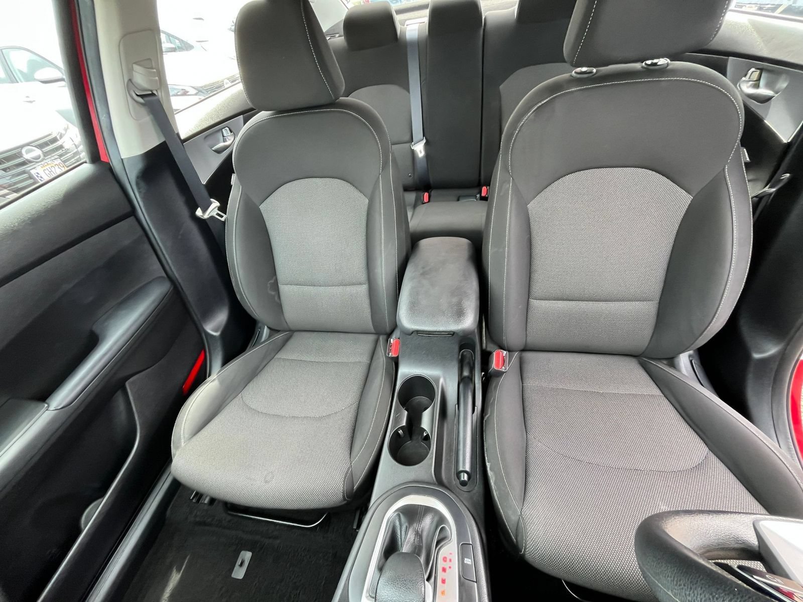 Thumbnail: 2024 Kia Forte - 33
