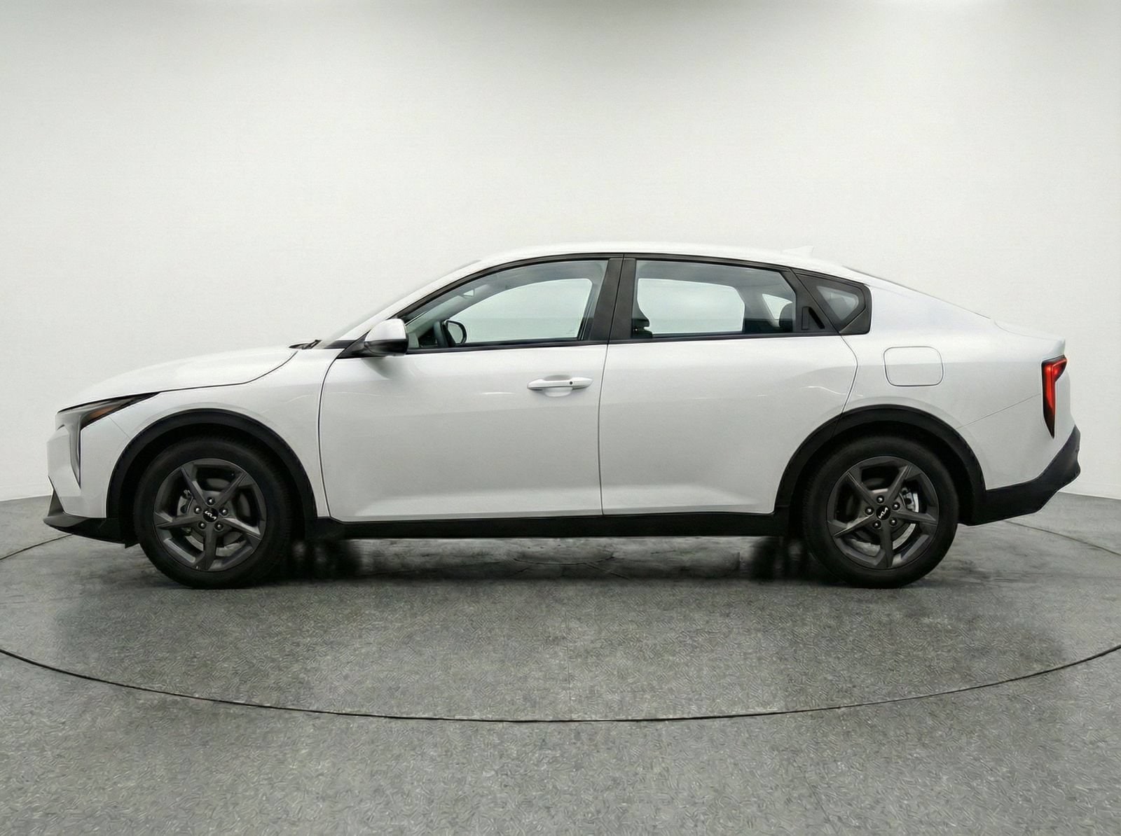 Thumbnail: 2025 Kia K4 - 4