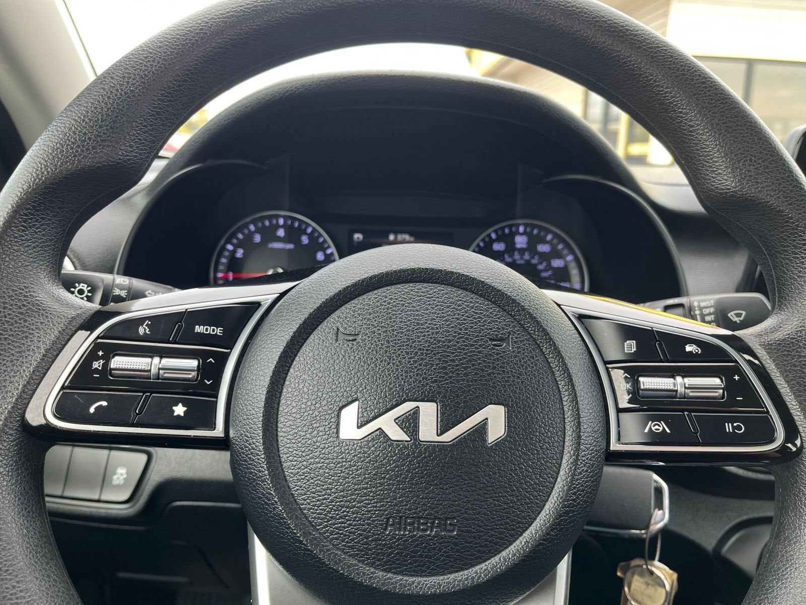 Thumbnail: 2024 Kia Forte - 25