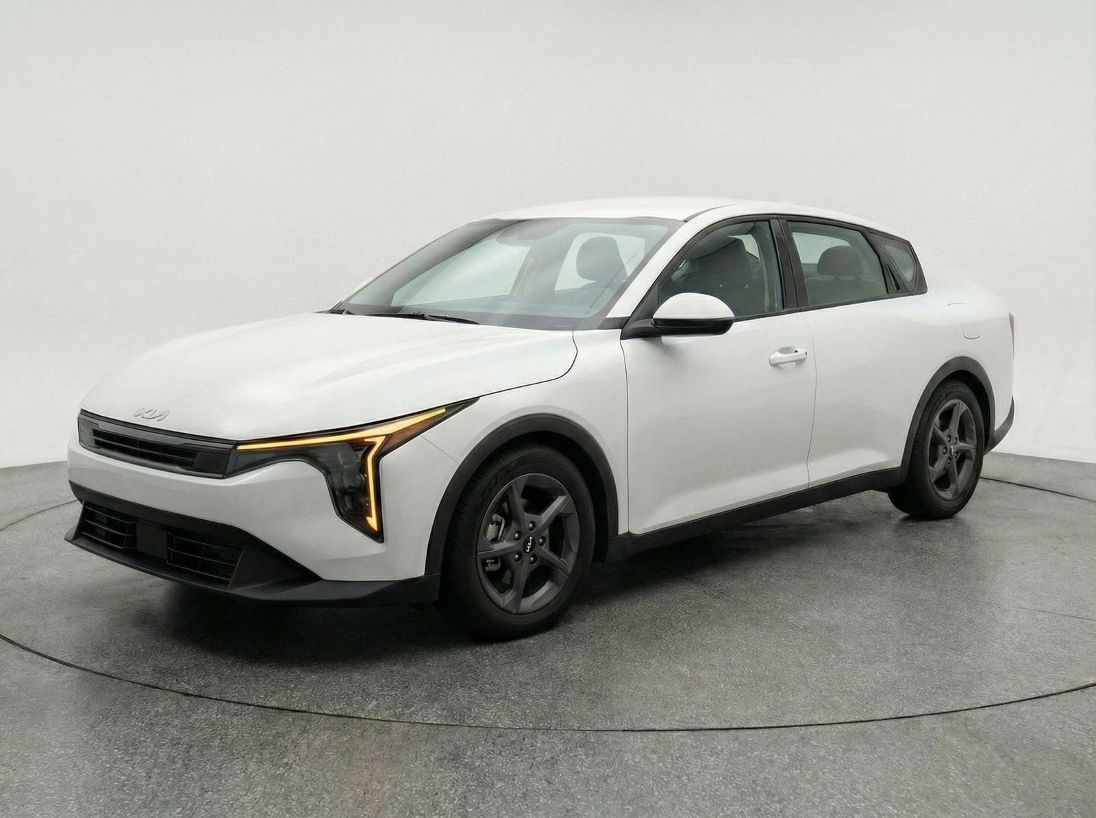 Thumbnail: 2025 Kia K4 - 3