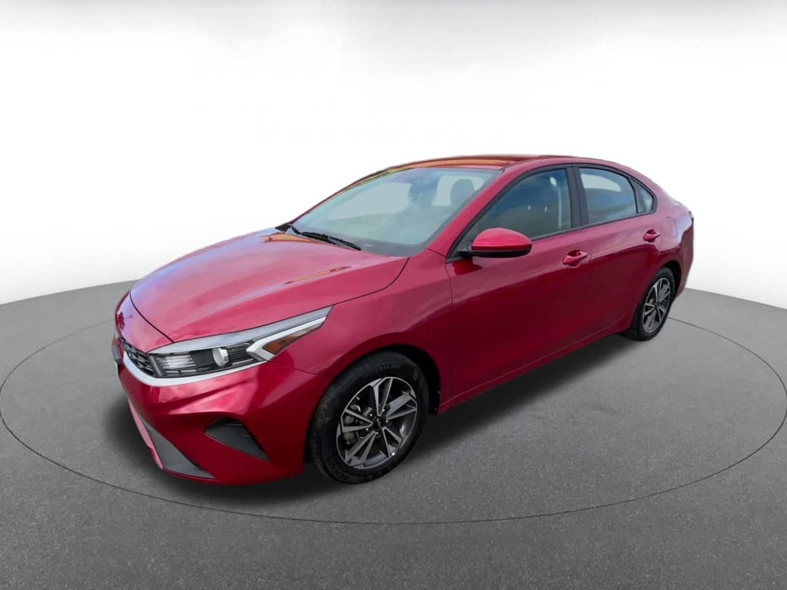 Thumbnail: 2024 Kia Forte - 7
