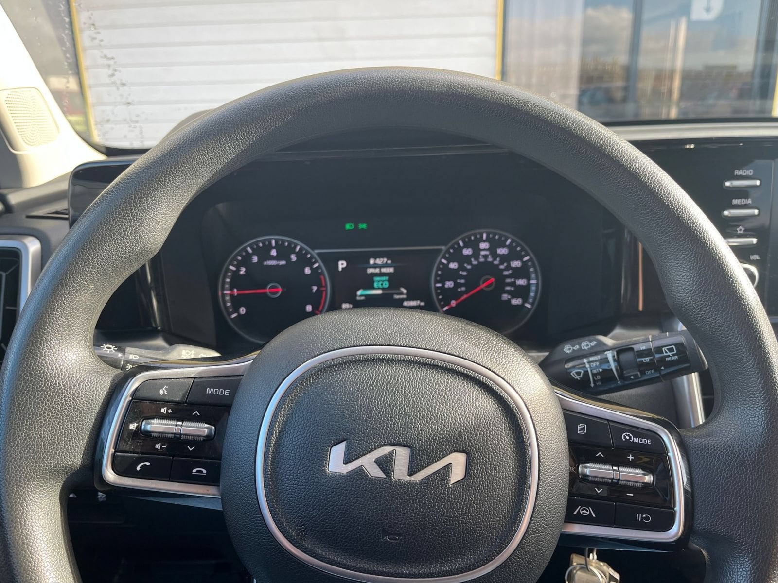 Thumbnail: 2023 Kia Sorento - 26