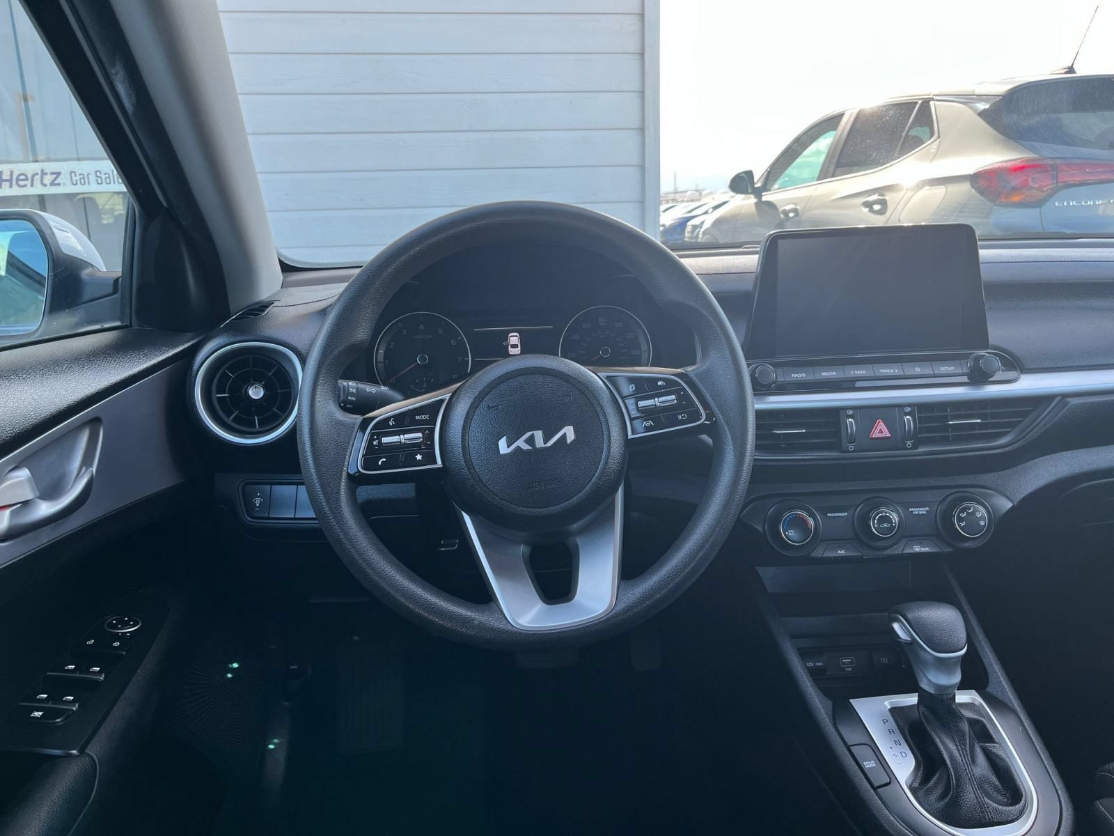Thumbnail: 2024 Kia Forte - 31