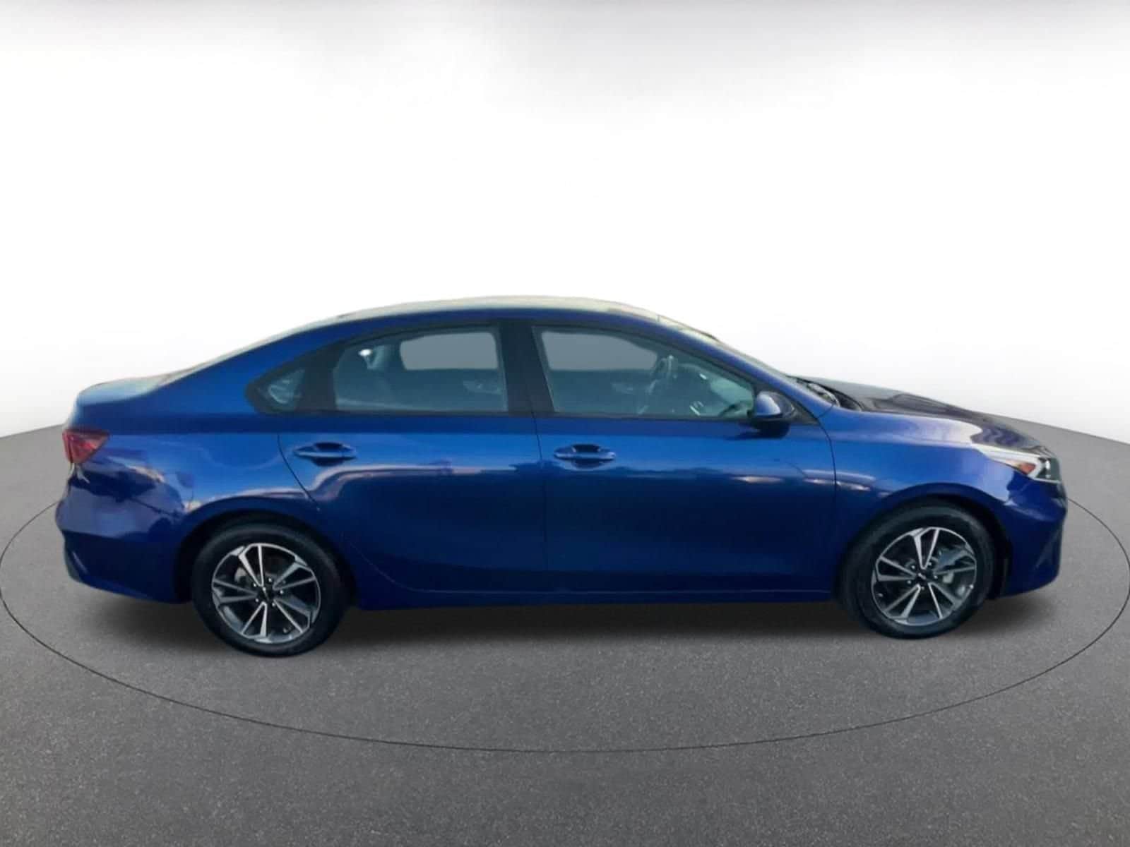 Thumbnail: 2024 Kia Forte - 15