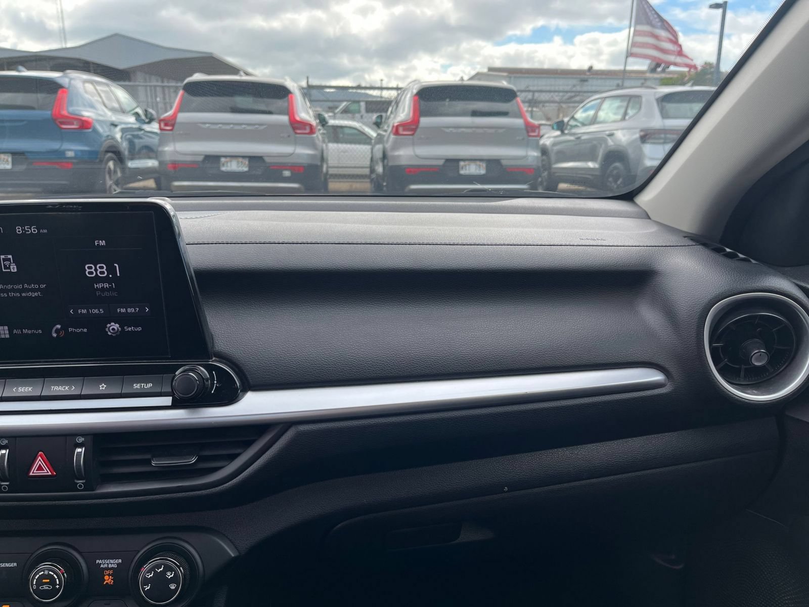 Thumbnail: 2024 Kia Forte - 32