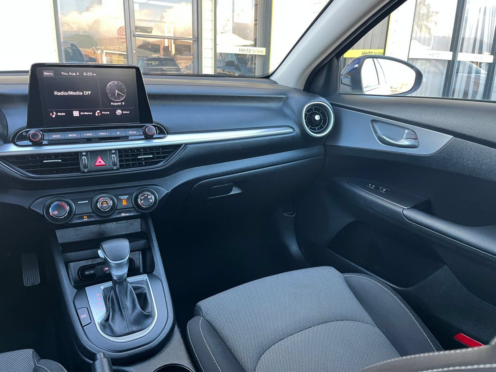 Thumbnail: 2024 Kia Forte - 32