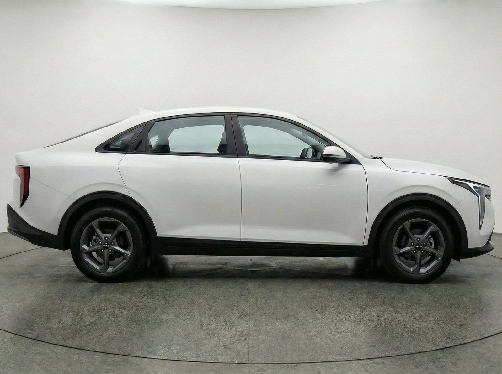 Thumbnail: 2025 Kia K4 - 9