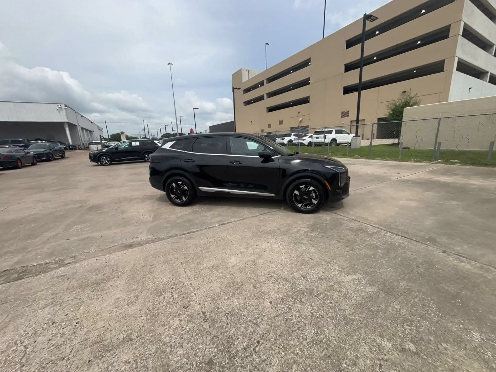 Thumbnail: 2026 Kia Sportage - 15