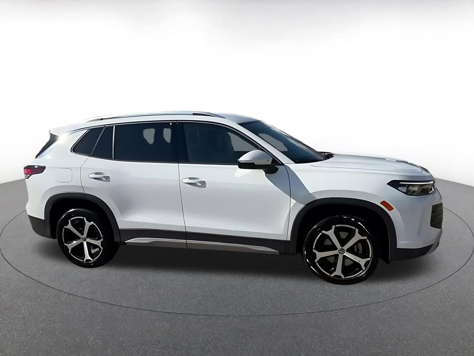 Thumbnail: 2026 Volkswagen Tiguan - 15