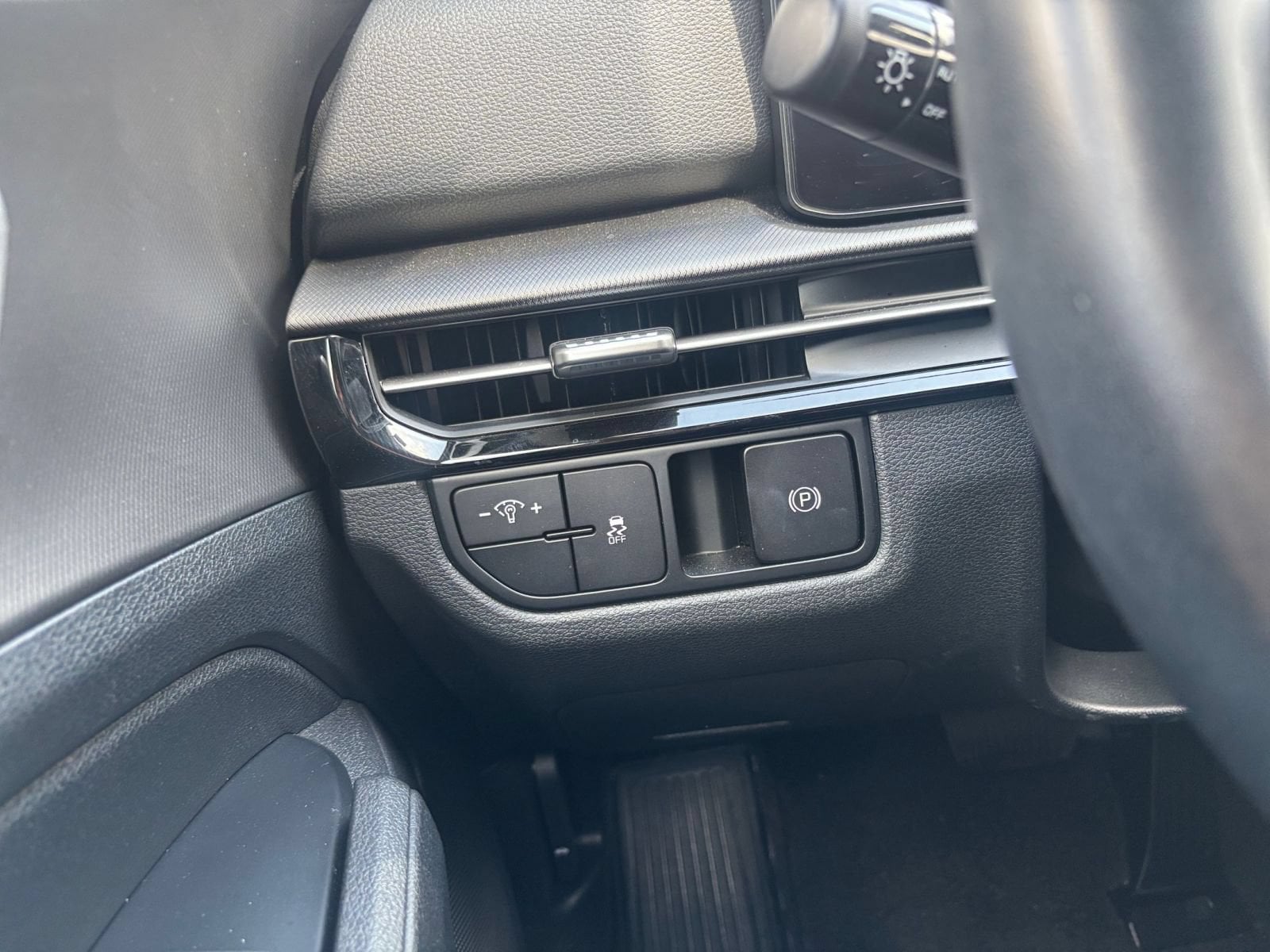 Thumbnail: 2026 Kia Sportage - 33