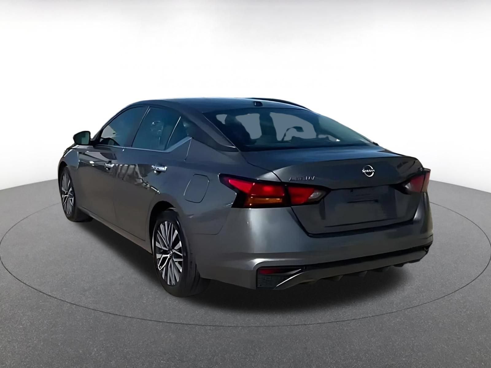 Thumbnail: 2025 Nissan Altima - 10