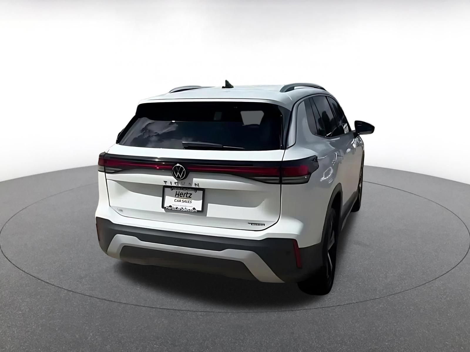 Thumbnail: 2026 Volkswagen Tiguan - 13
