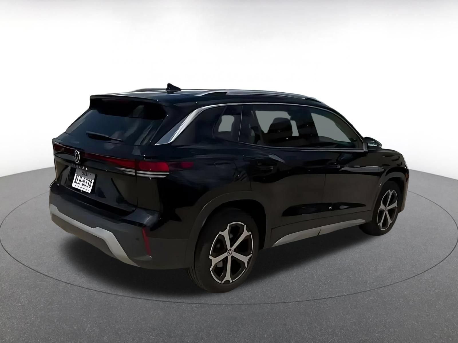 Thumbnail: 2026 Volkswagen Tiguan - 14