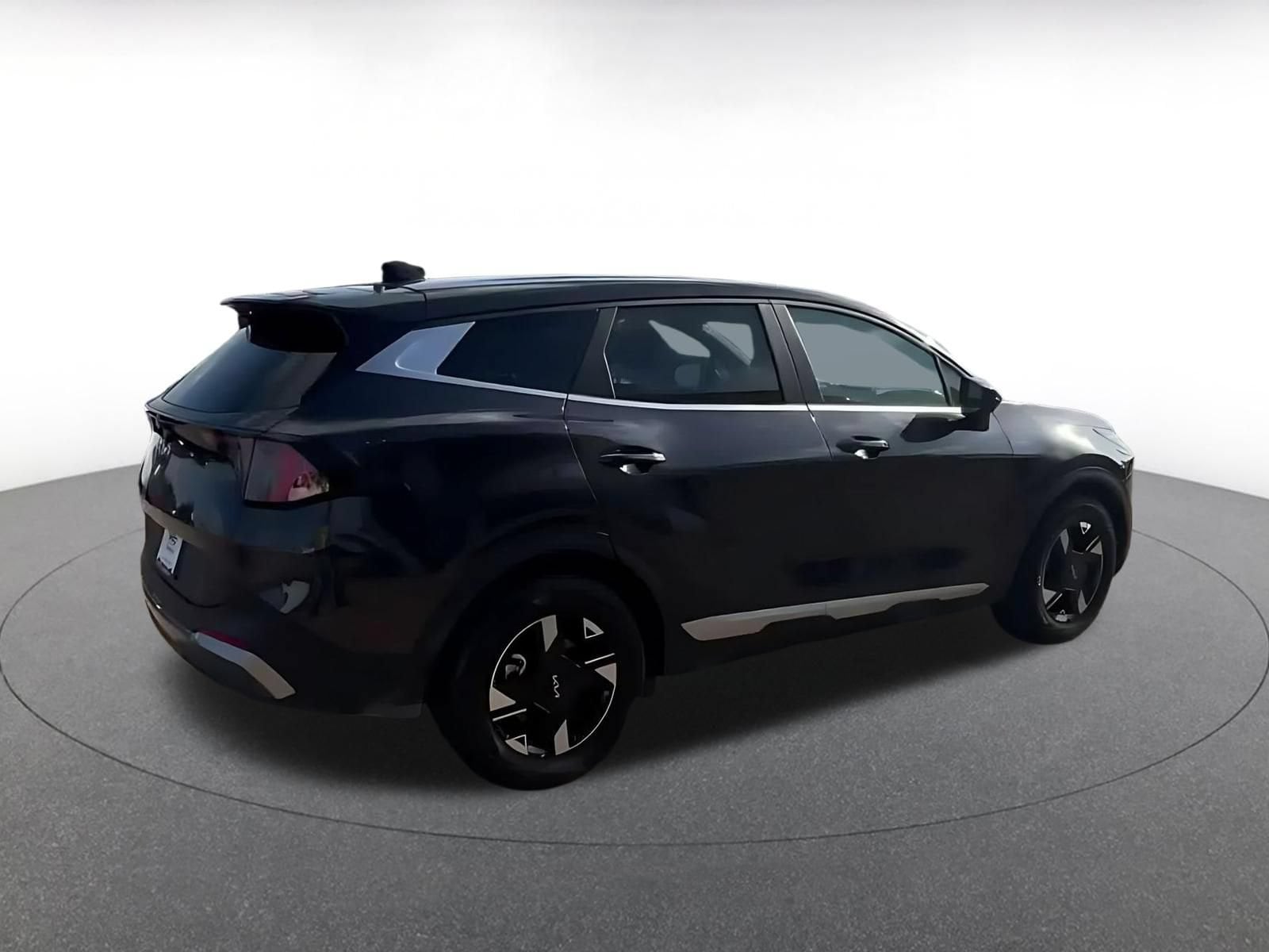 Thumbnail: 2026 Kia Sportage - 14