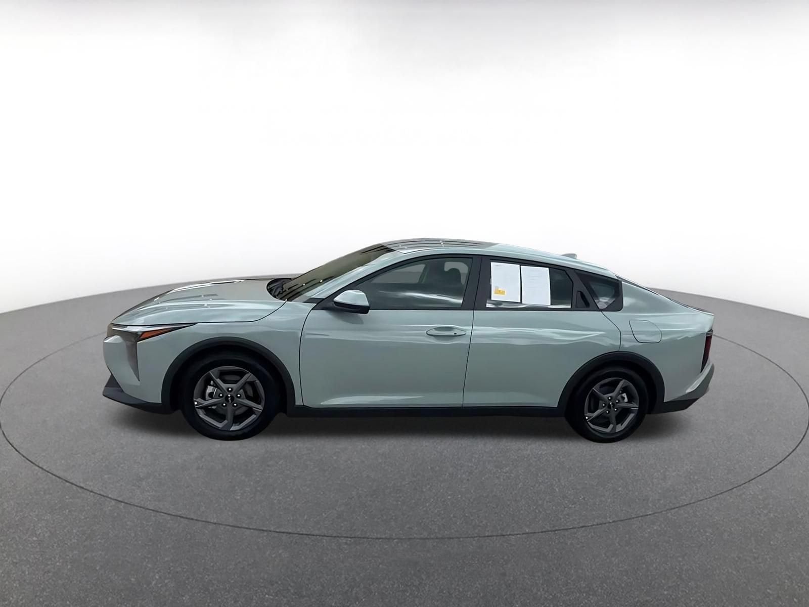Thumbnail: 2026 Kia K4 - 9