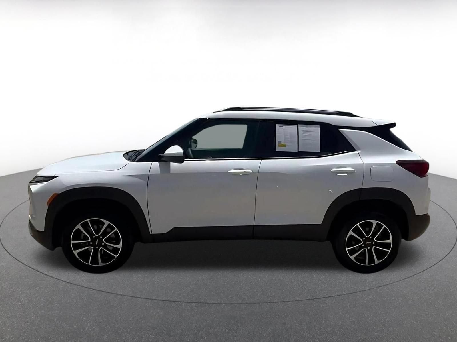 Thumbnail: 2025 Chevrolet TrailBlazer - 8