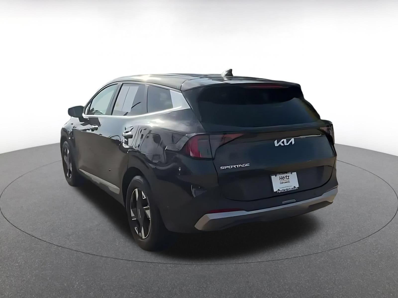 Thumbnail: 2026 Kia Sportage - 10