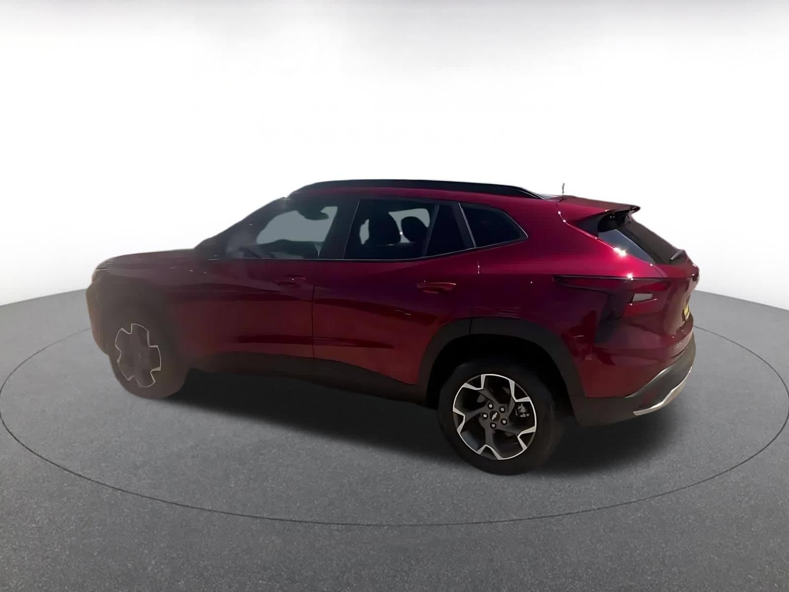 Thumbnail: 2025 Chevrolet Trax - 8