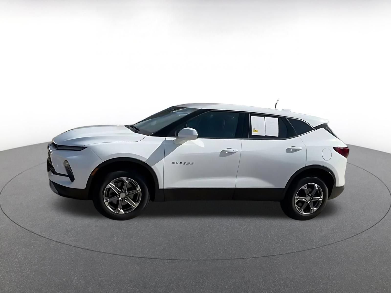 Thumbnail: 2026 Chevrolet Blazer - 9