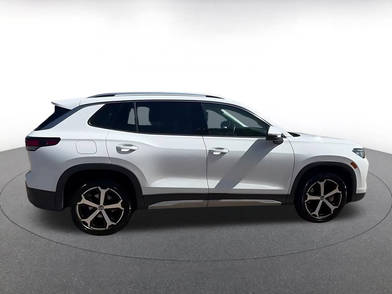 Thumbnail: 2026 Volkswagen Tiguan - 15