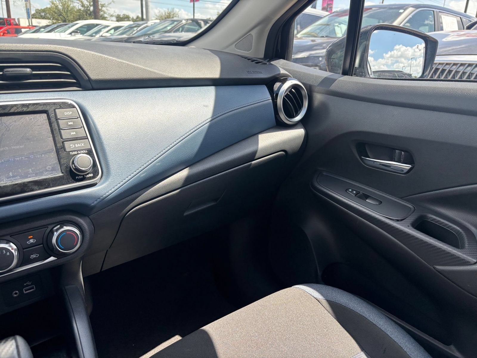 Thumbnail: 2025 Nissan Versa - 32