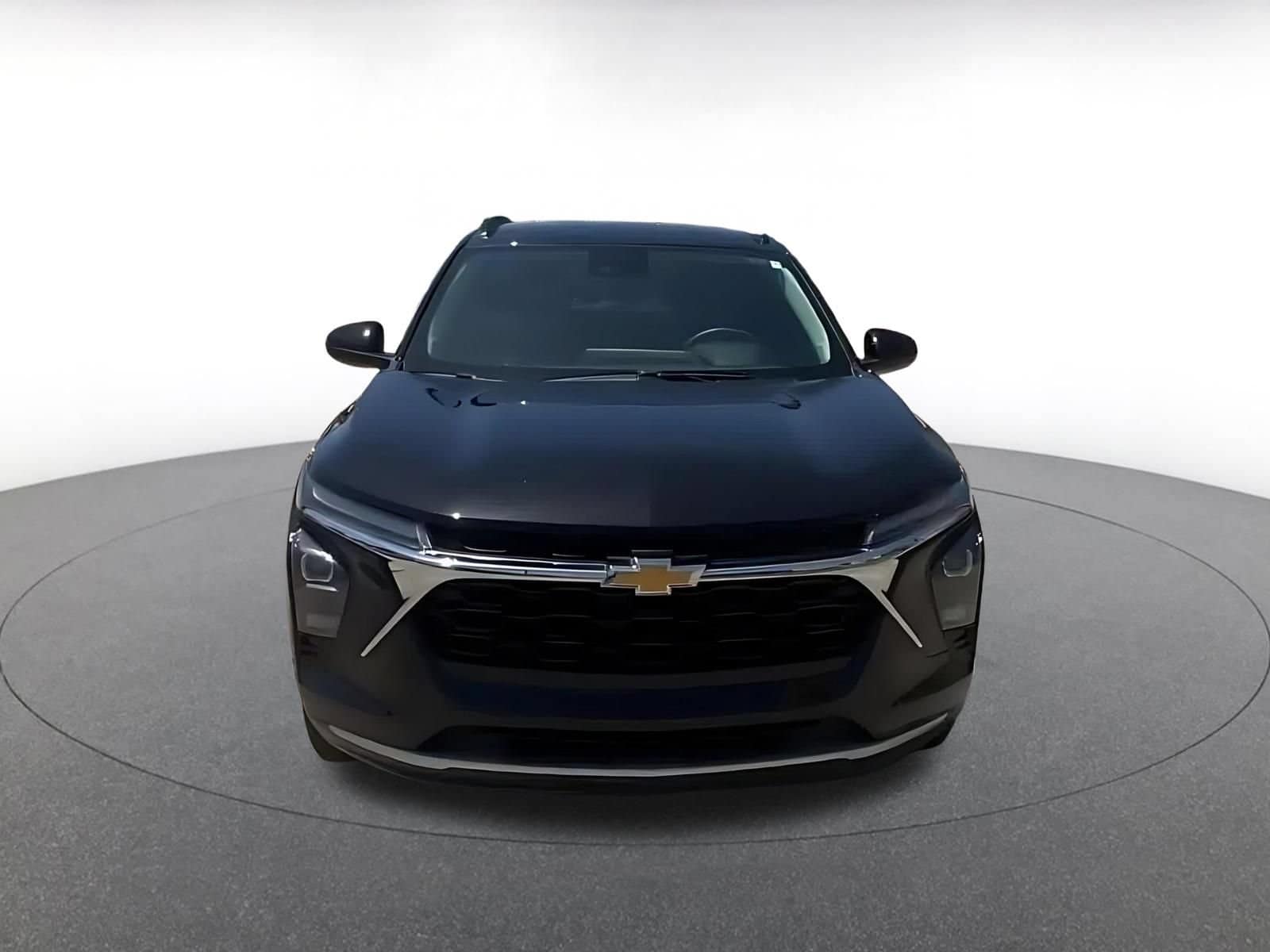 Thumbnail: 2025 Chevrolet Trax - 4