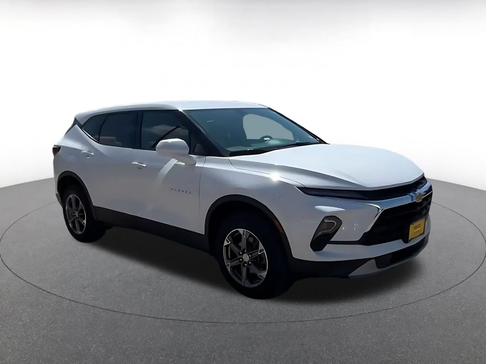 Thumbnail: 2025 Chevrolet Blazer - 2