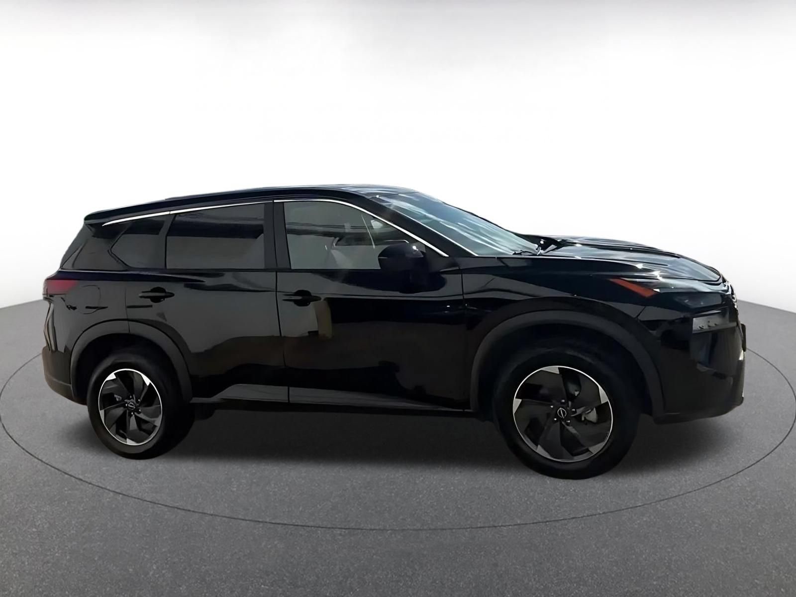 Thumbnail: 2025 Nissan Rogue - 8