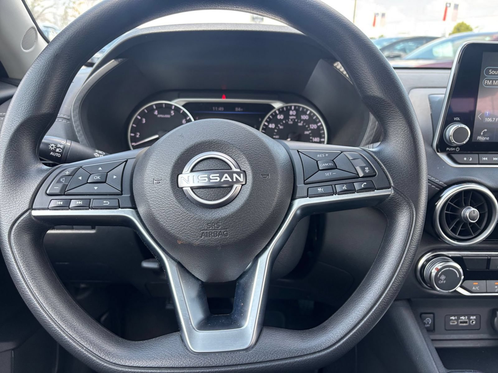 Thumbnail: 2025 Nissan Sentra - 25